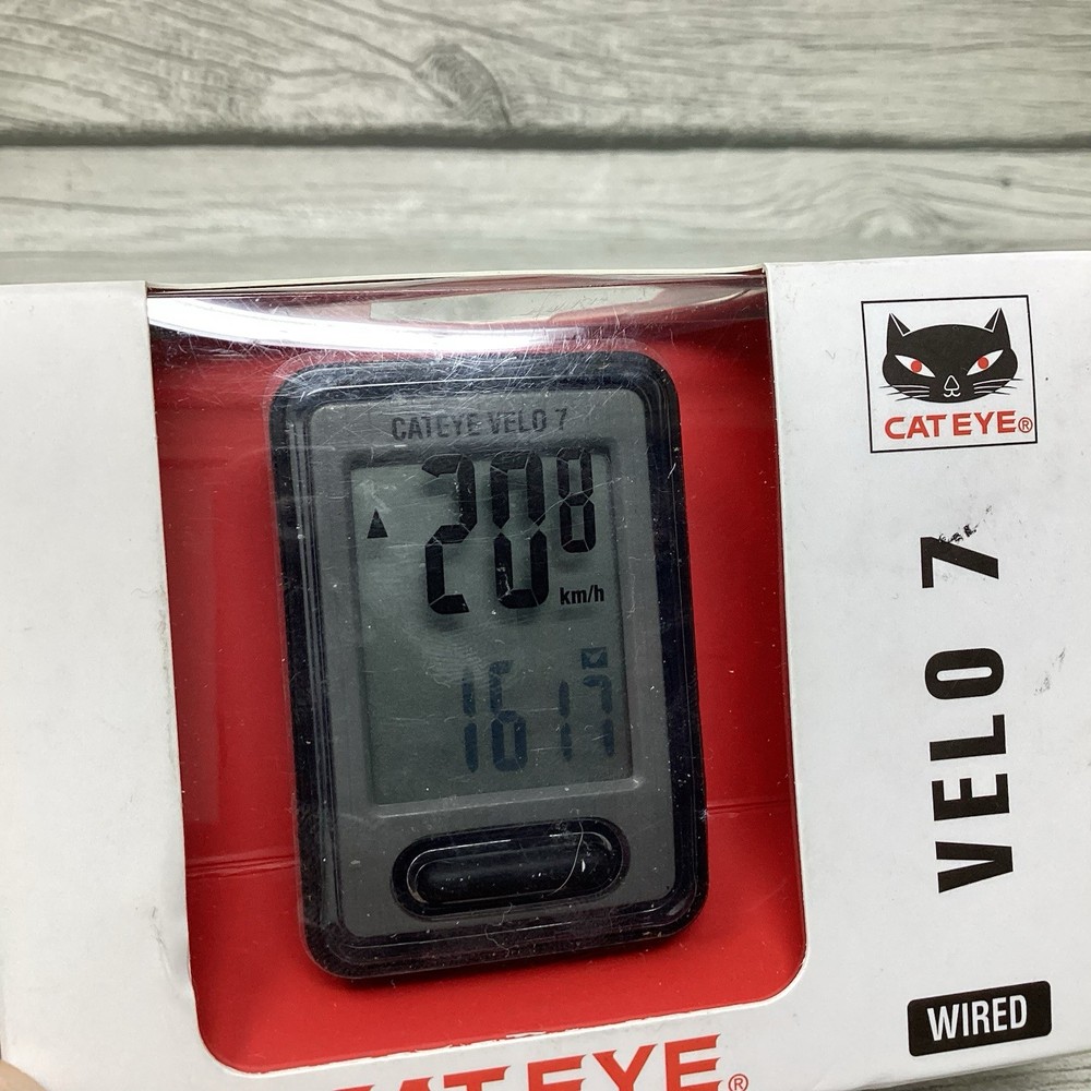 CatEye Wired Velo 7 Function Biker Computer CC-VL520