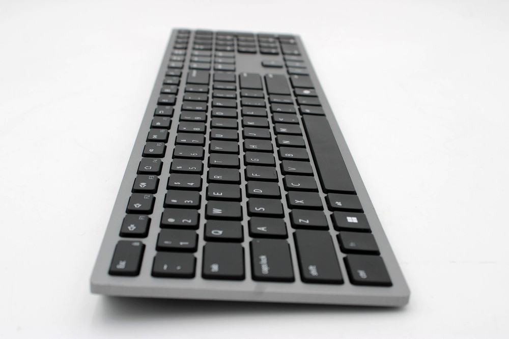 Dell KB7221WT Wireless Bluetooth Keyboard and Mouse - Gray