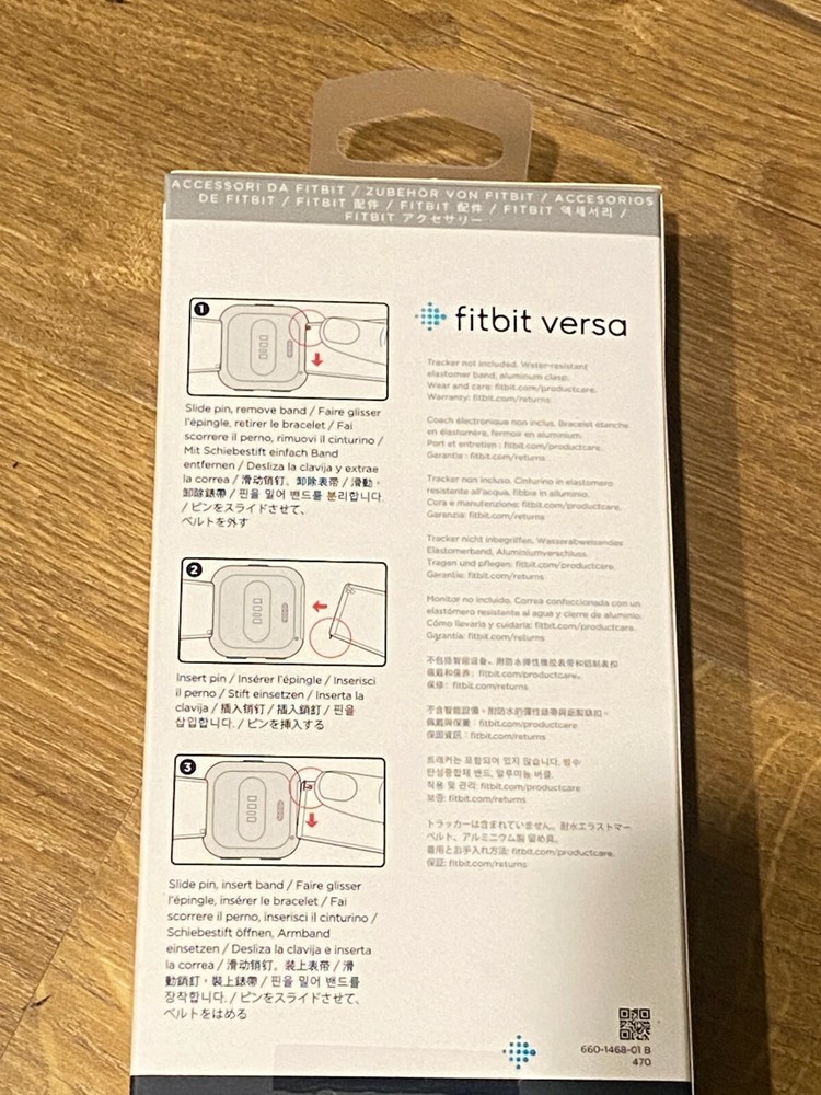 Fitbit Versa Band White Brand New in Box