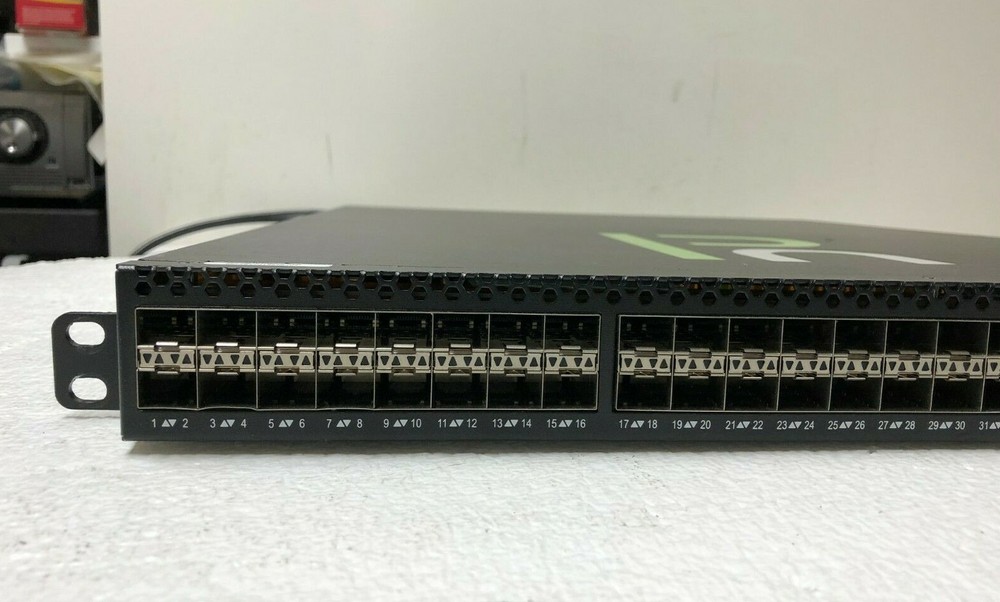 Pluribus Networks E68 Series Server Switch w/ Dual PSU