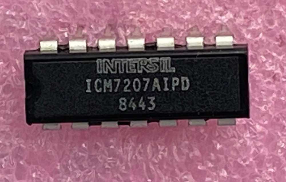 Intersil ICM7207AIPD Oscillator Controller Integrated Circuit