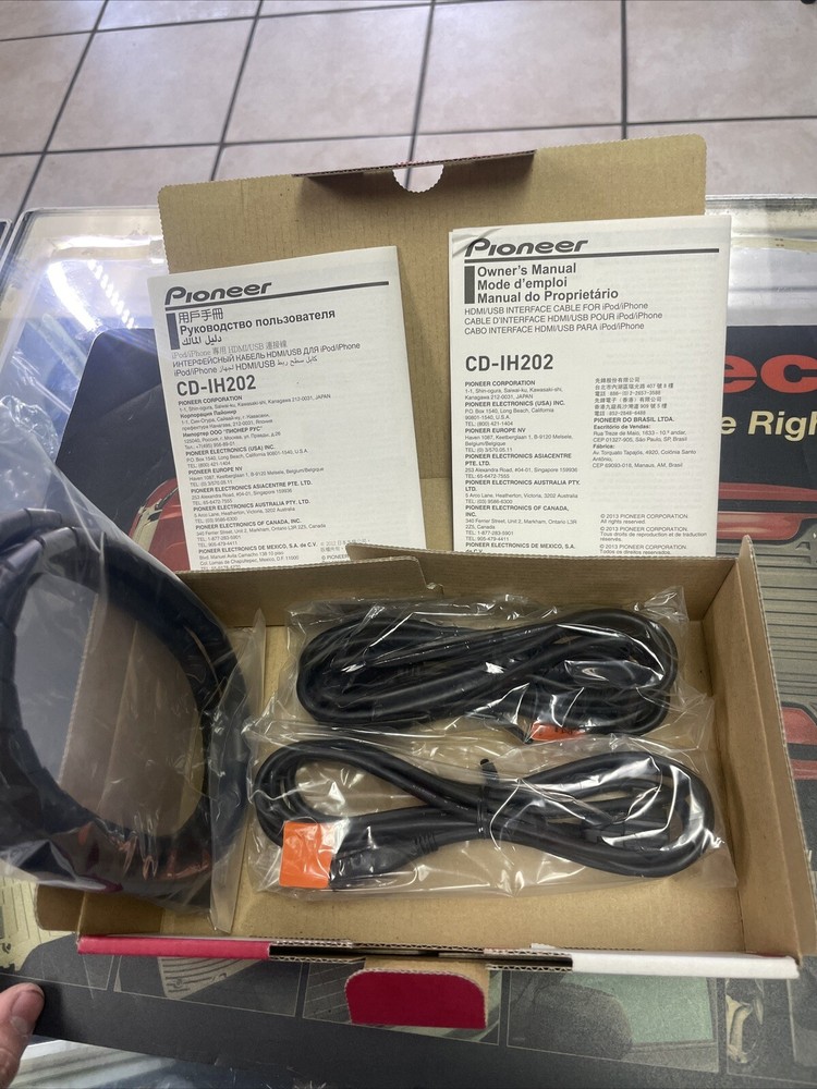 Pioneer CD-IH202 AppRadio Mode HDMI Interface Cable Kit for iPhone 5