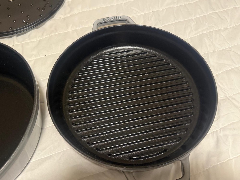 Staub Cast Iron, 5 qt, Round, dutch oven, 4-pc Stackable Set.