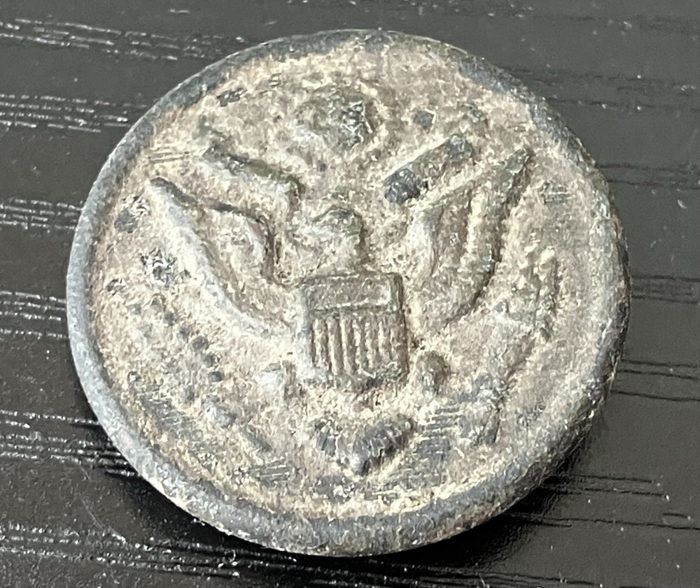 Antique WWI US Army Button