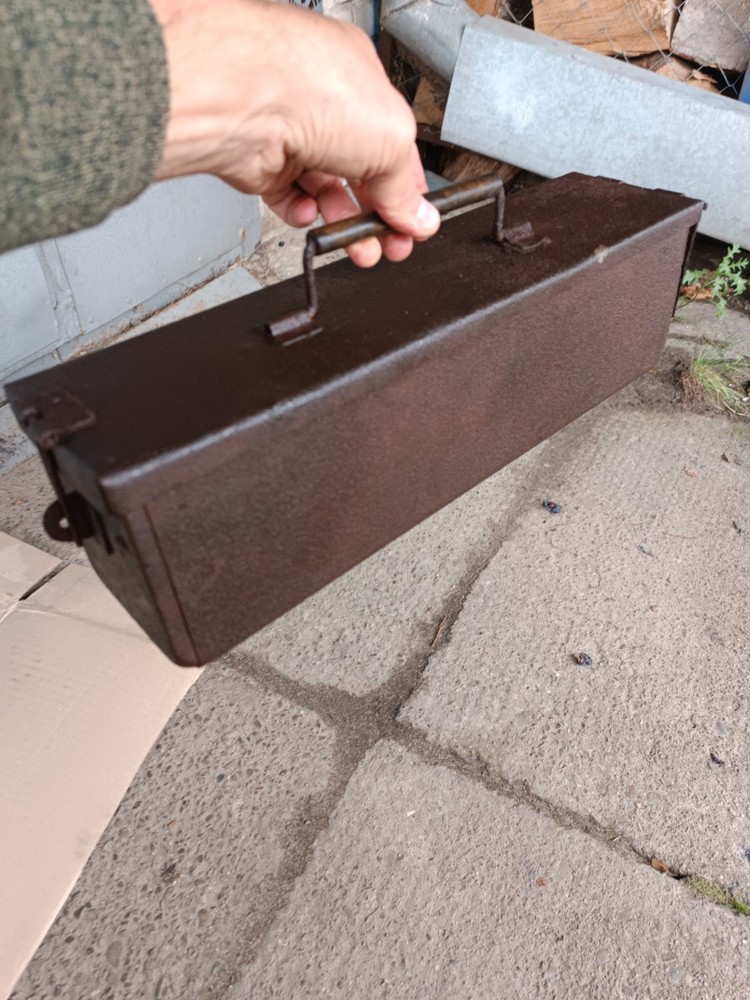 WW2 WWII BOX CASE METAL ORIGINAL