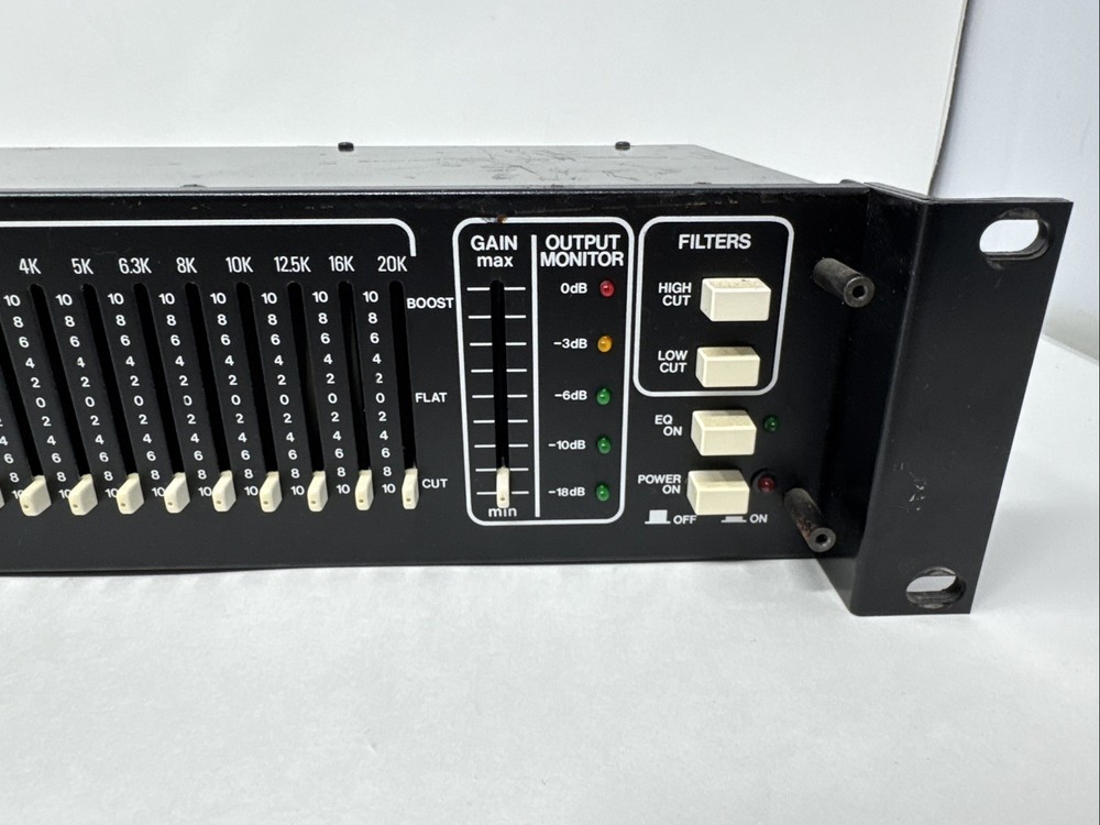 RAULAND MODEL 6431 1/3 OCTAVE EQUALIZER