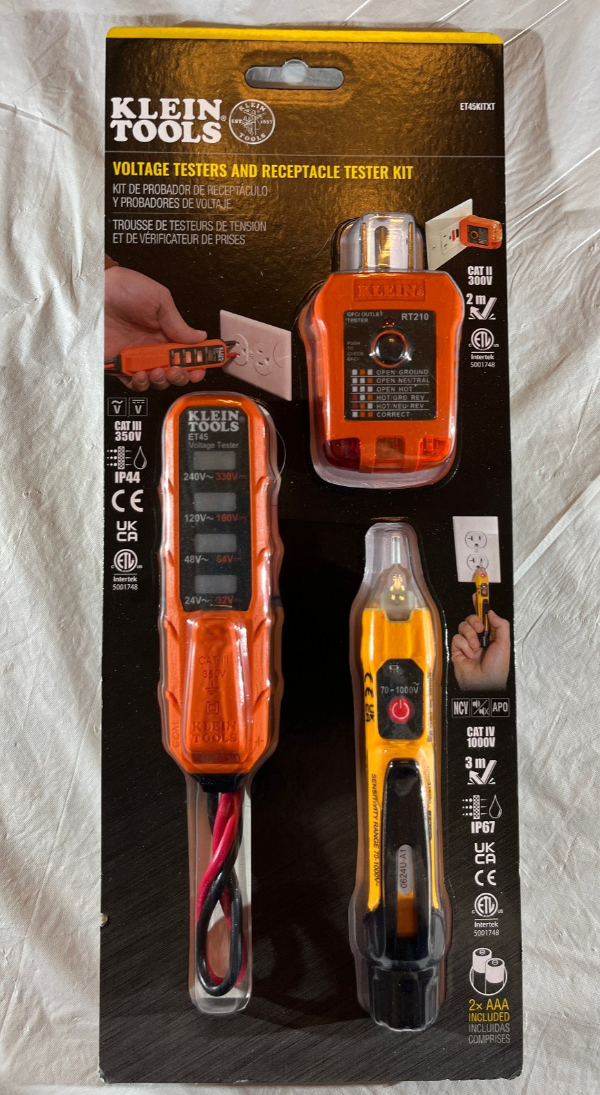 NEW Klein Tools ET45KITXT Voltage Testers and Receptacle Tester Kit