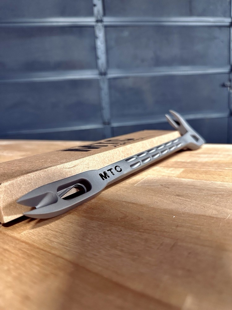 MTC Martinez 12” Titanium Framing Nail Puller MTC2600