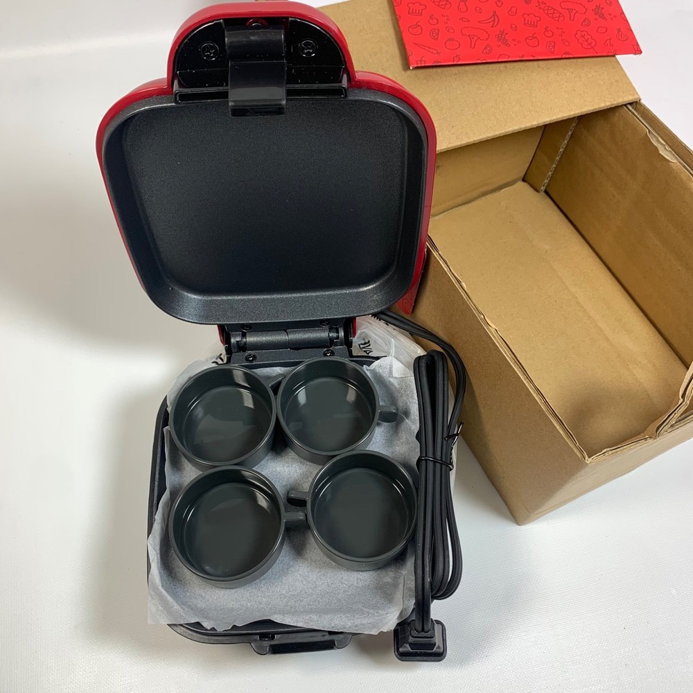 Red Dash Egg Bite Maker Fast Heating w/4 Silicone Cups & Recipe Guide