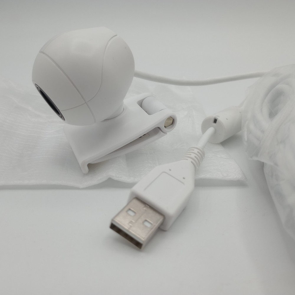 Ubisoft Hercules Motion Tracking USB Camera (Nintendo Wii and PC) Model WC04