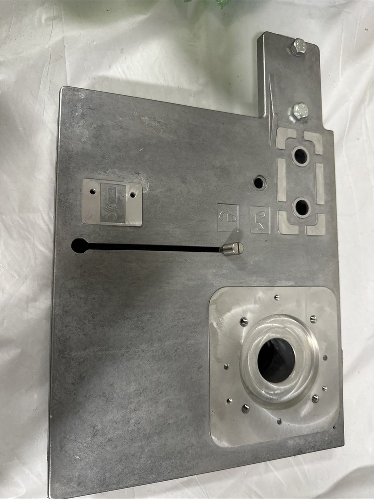 BOSCH 3842529722 FLAT TOP DRiVE CASING