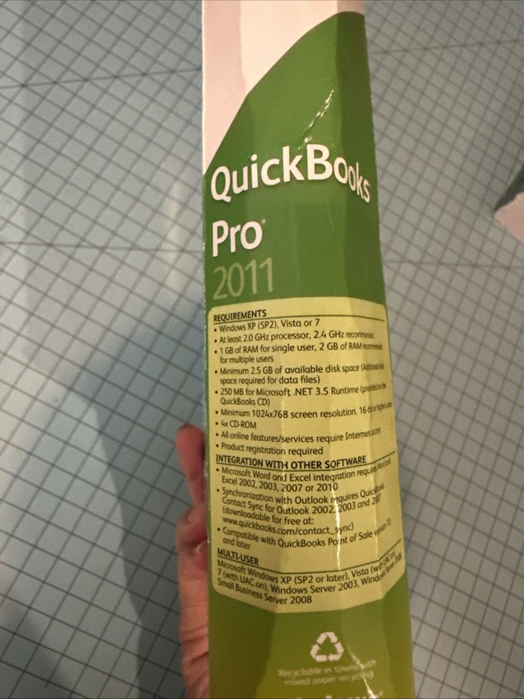 Intuit QuickBooks Pro 2011 Windows Version with License Key-Used