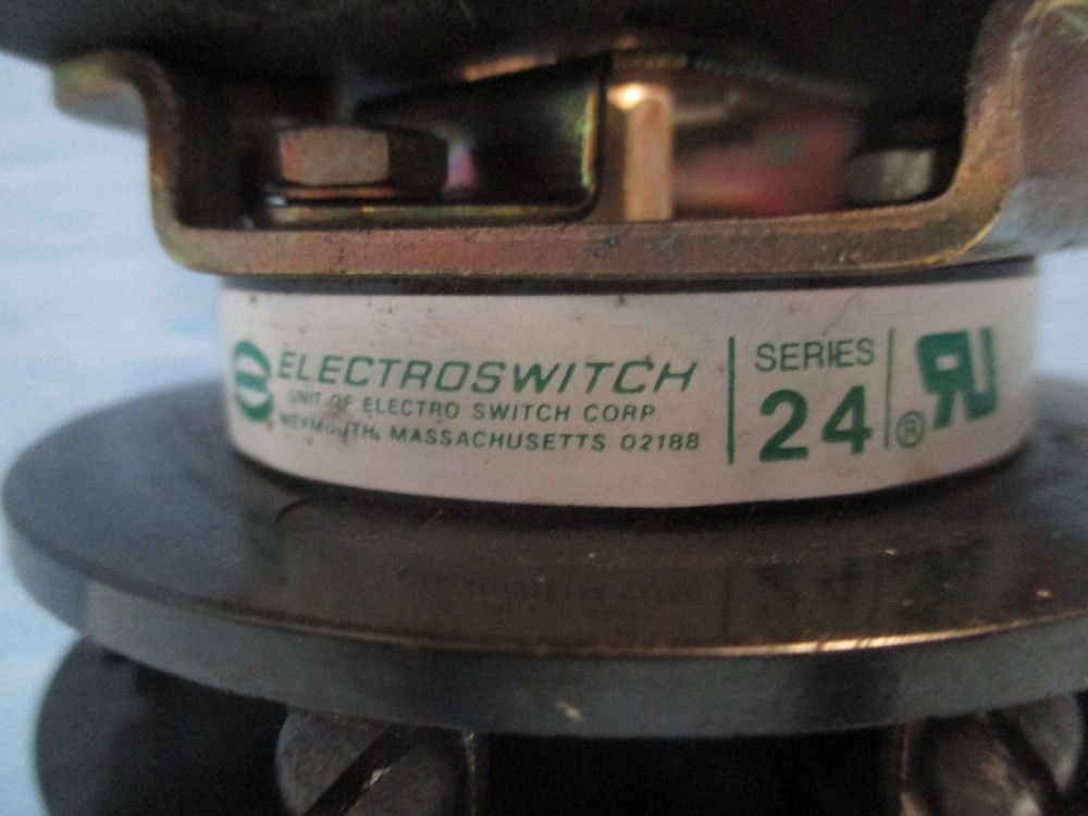 Electroswitch 24208E 20A 600V 2 Position Selector Rotary Switch Series 24