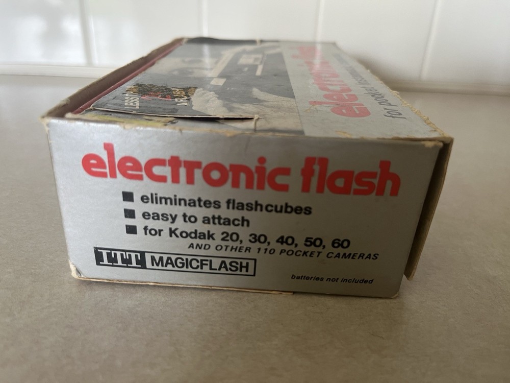 Vintage ITT Magicflash Electronic Flash Unit - In Original Box