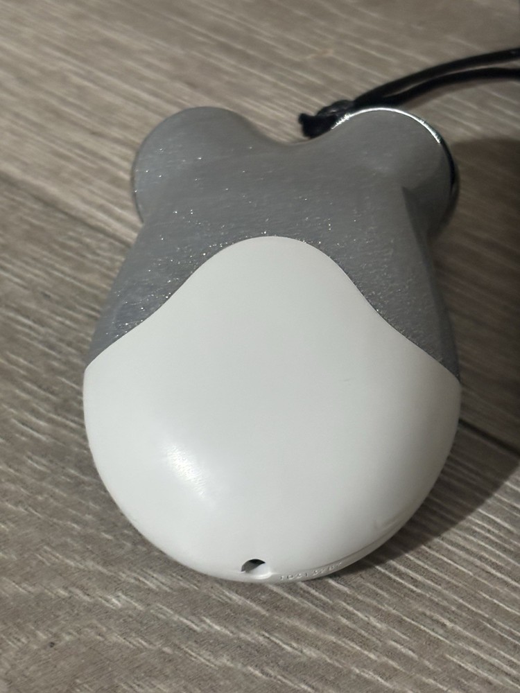 NuFace White Trinity Pro & NuFace Mini UNTESTED/NO CHARGING DOCK OR POWER CORD