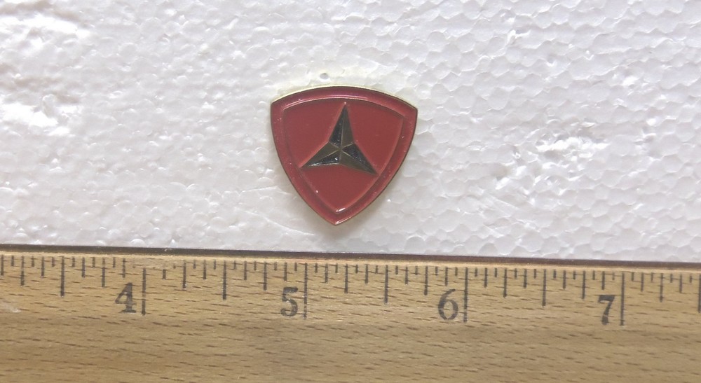 US Marine Corps - 3rd Marine Division Pin