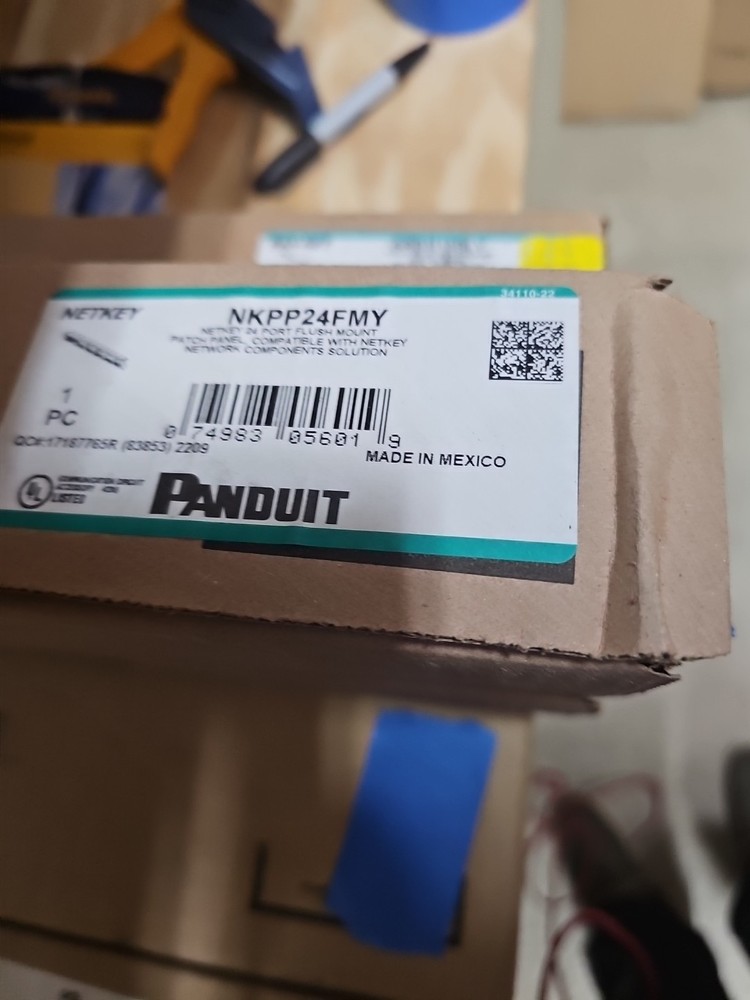 Panduit 24-Port Flush Mount Modular Patch Panel 1 RU. NKPP24FMY#276