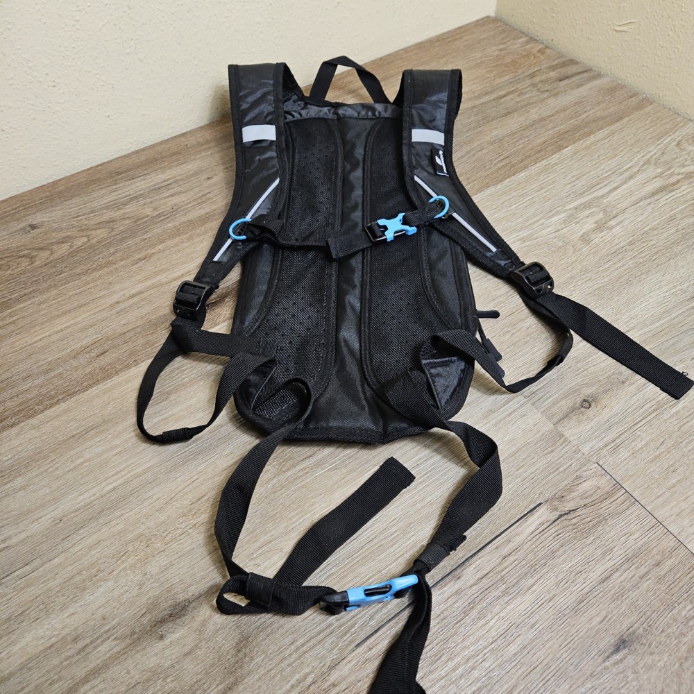 Freemove FM3000 Hydration Pack Blue Light Weight - No Bladder