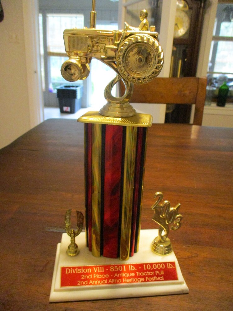 2ND PLACE ANTIQUE TRACTOR PULL TROPHY 8501-10000 LBS