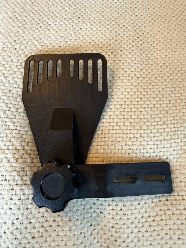 Archery Quiver Mounting Bracket