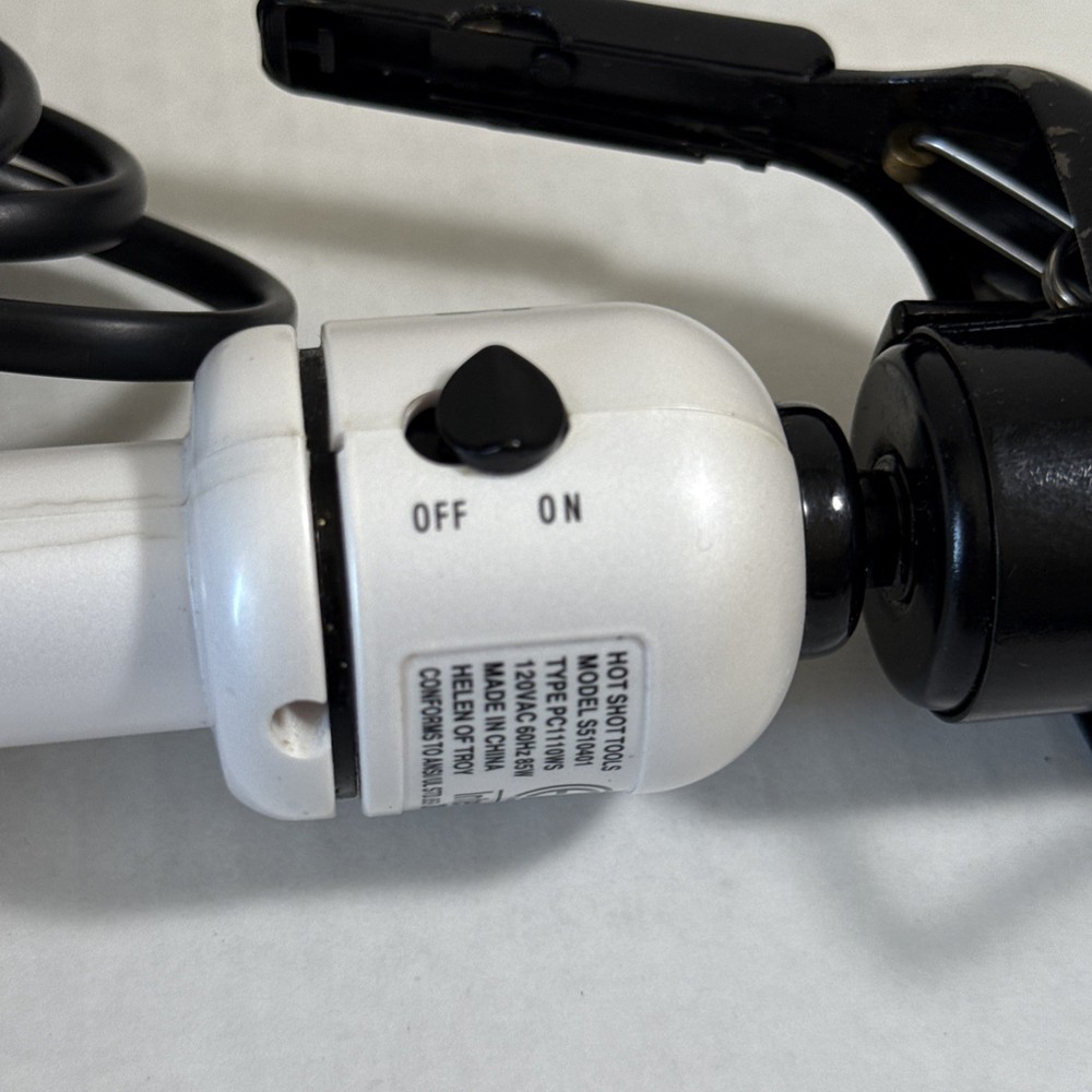 Hot Shot Model S510401 White & Black Working