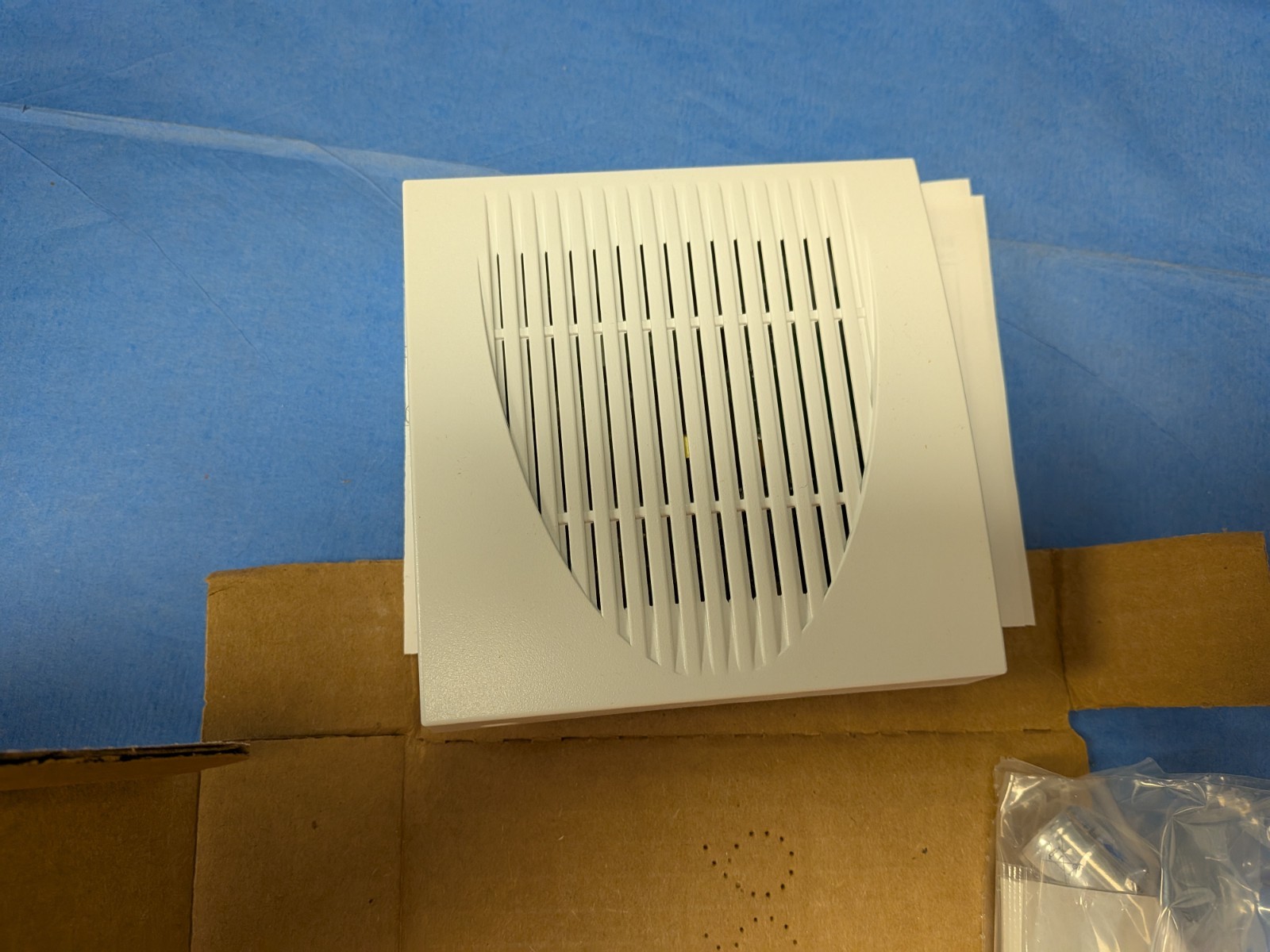 DMP 1135-W Wireless Siren for DMP Security, White. New, Open -Box. Free Shipping