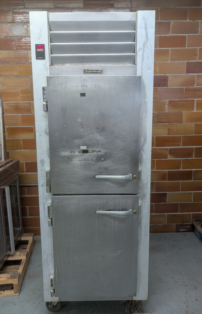 Traulsen G10001 One Section Solid Half Door Reach-In Refrigerator