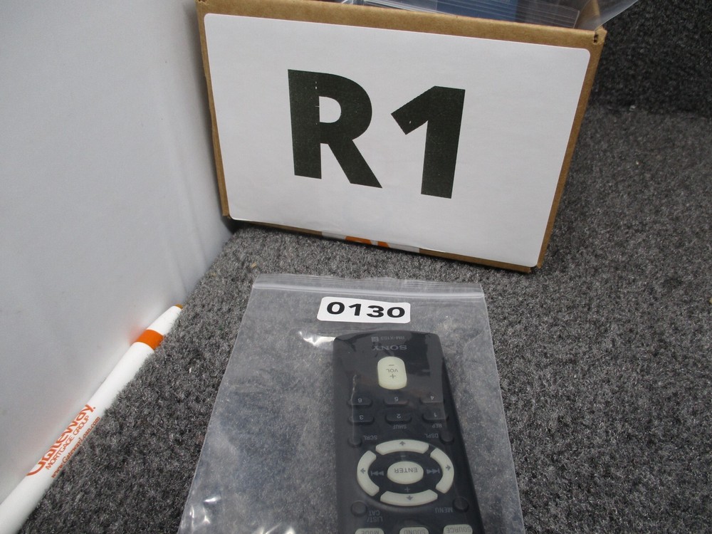 Sony Genuine RM-X153 Remote Control Black