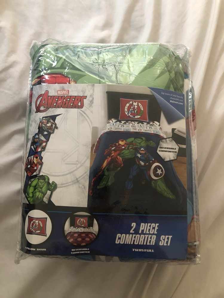Marvel Super Hero Twin Comforter Set