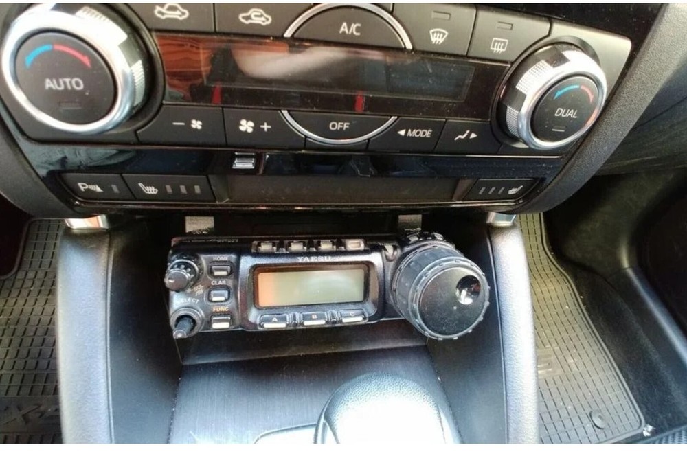 Universal head unit holder, wall mount for Yaesu FT-857 Radio, under dash mount