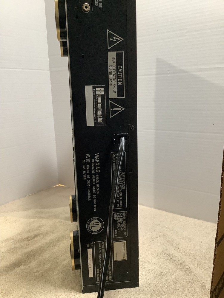 Denon DCD-660 CD Compact Disc CD Player Tested & Working