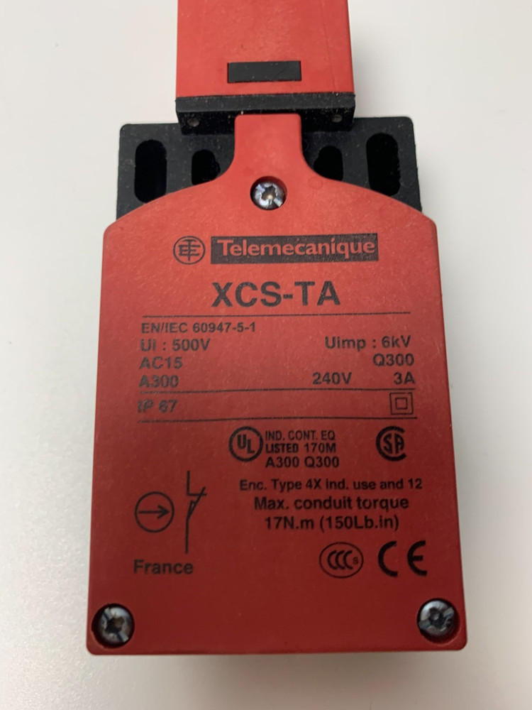 TELEMECANIQUE safety switch XCS-TA A300