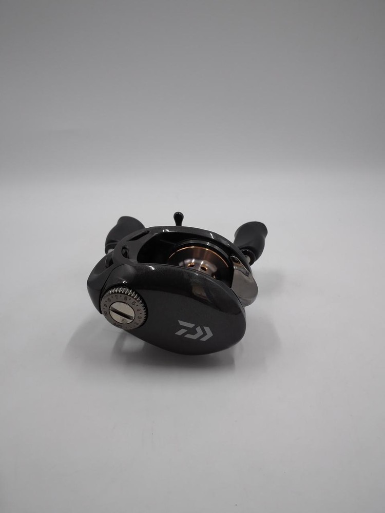 DAIWA BLAZON 100SH Bait Reel Used