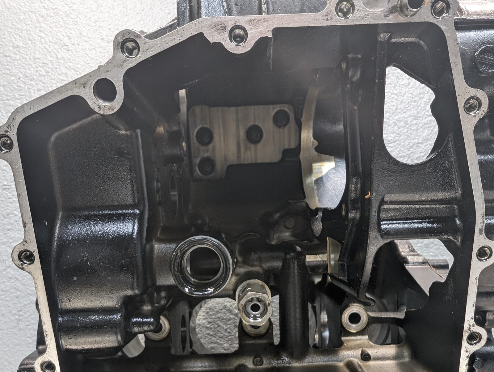 2009-2012 Kawasaki Ninja ZX6R OEM Engine Case Cases Block Crank - 14001-0159