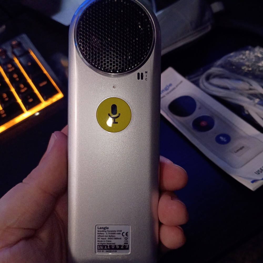 Langie S2 Portable Speaking Translator Learning Tool Designed by Comet