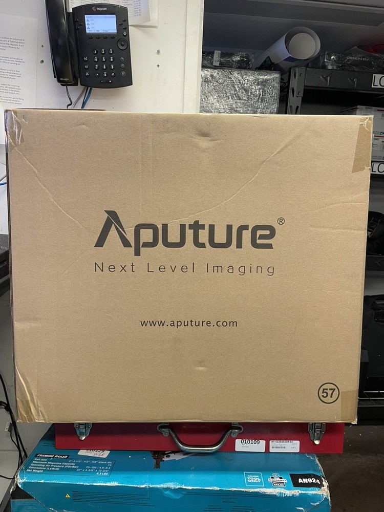 APUTURE NOVA P300C (EZ2006409)