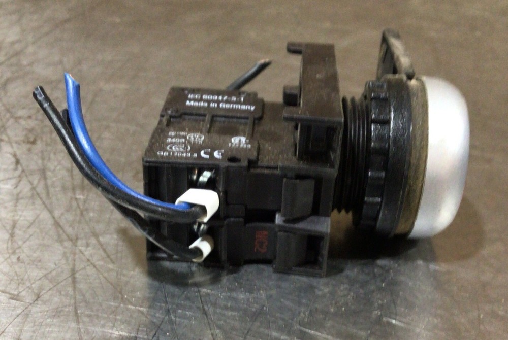 Eaton Red Control Voltage OFF Pushbutton 60947