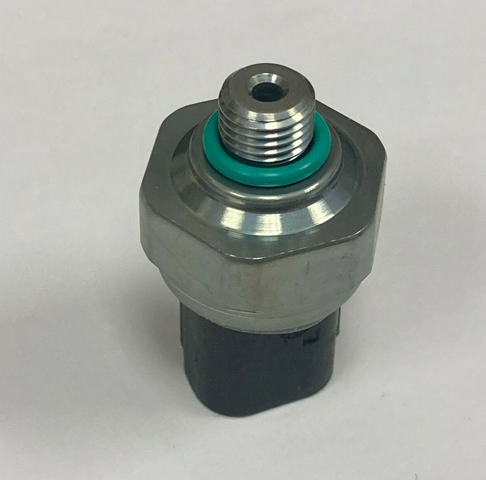 OE A/C Pressure Sensor/Switch For BMW E39 E60 525 530 540 E38 E65 E66