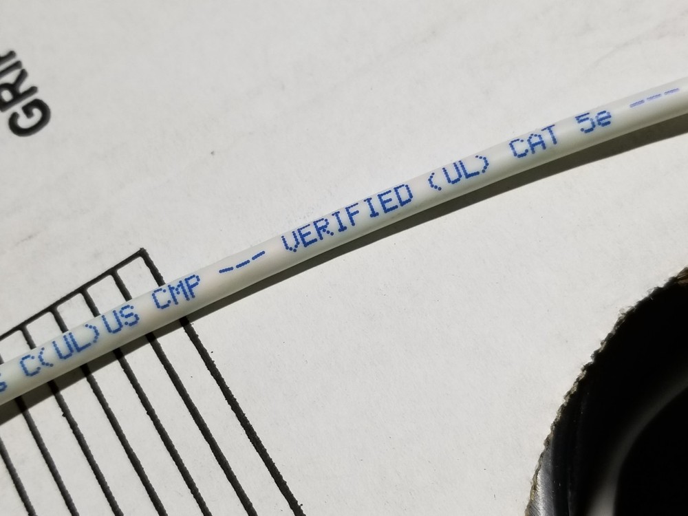 Belden Mohawk M57547 24/4P CAT5e LAN UTP Networking Cable Plenum White /100ft