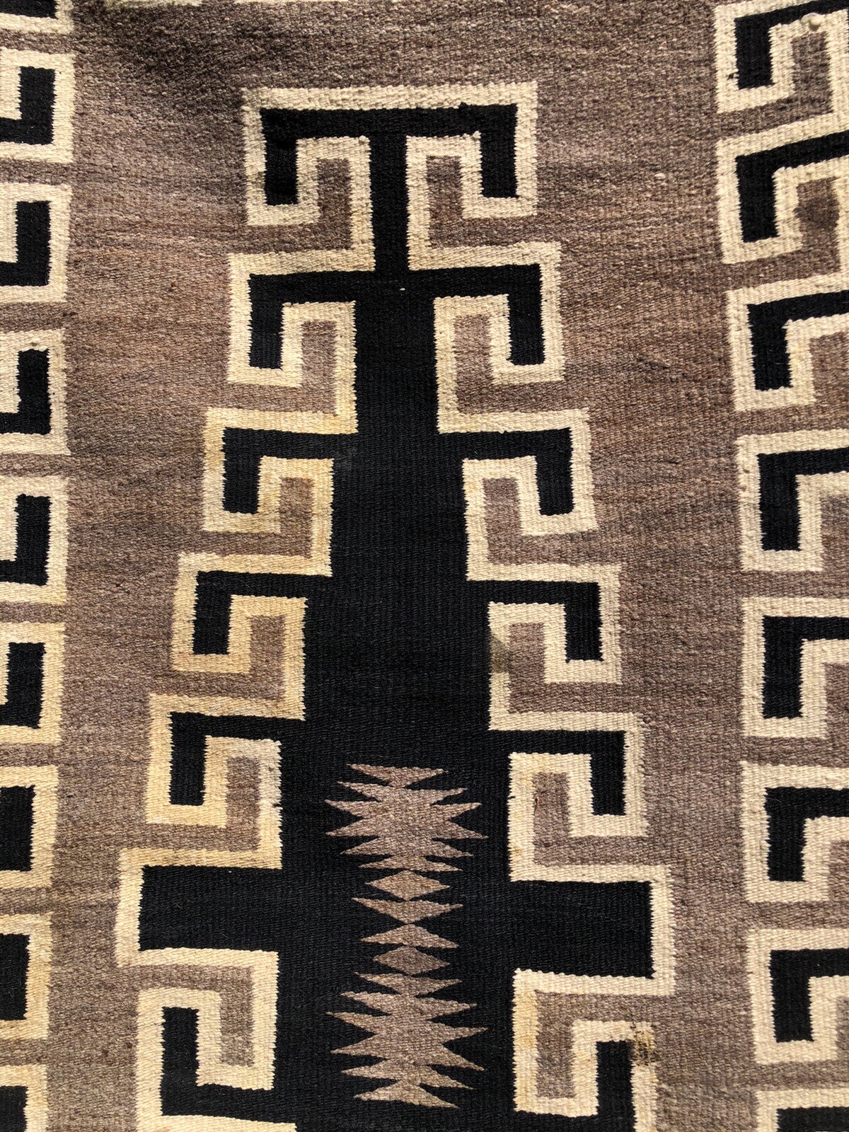 ANTIQUE NAVAJO WEAVING RUG NATURAL CHURRO WOOLS AUTHENTIC NATIVE c1930 62”x29”