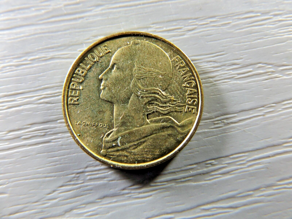 FRANCE 1976 10 Centimes