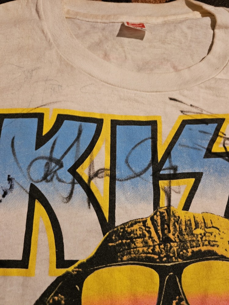 Vintage Kiss Signed Hot In The Shade Shirt Eric Carr Bruce Kulick Gene Simmons