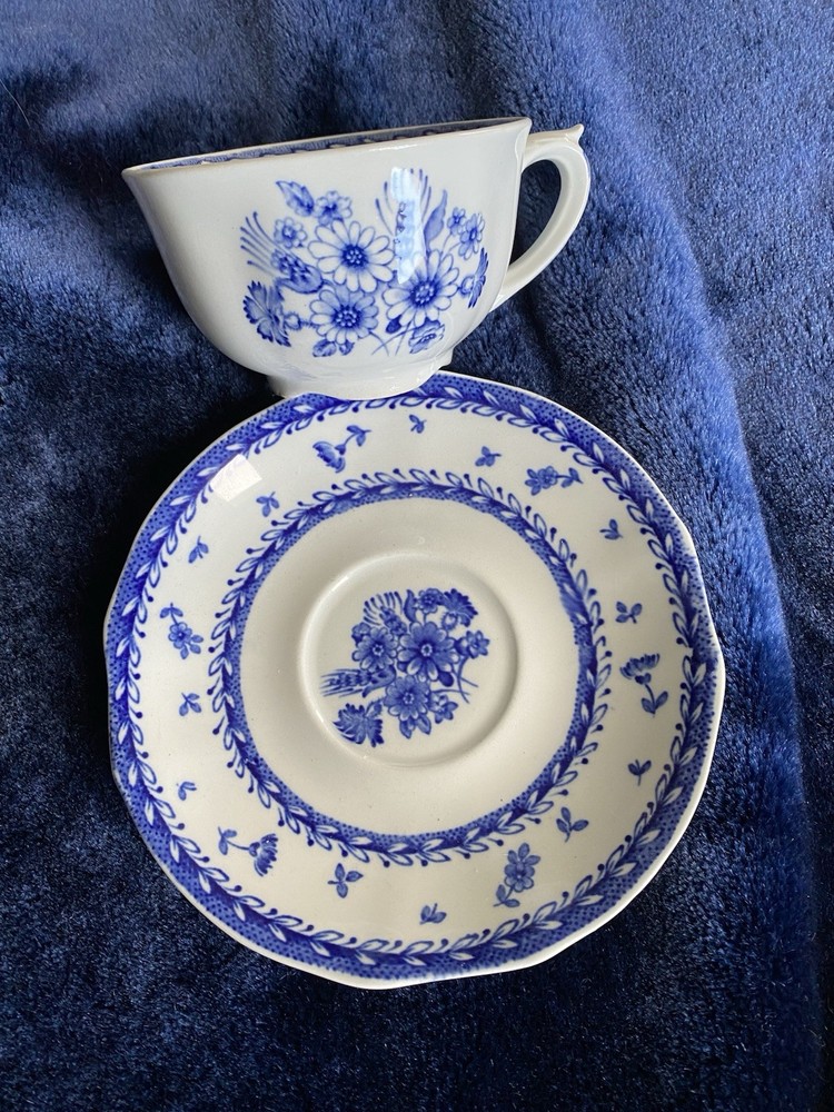 Cup & Saucer