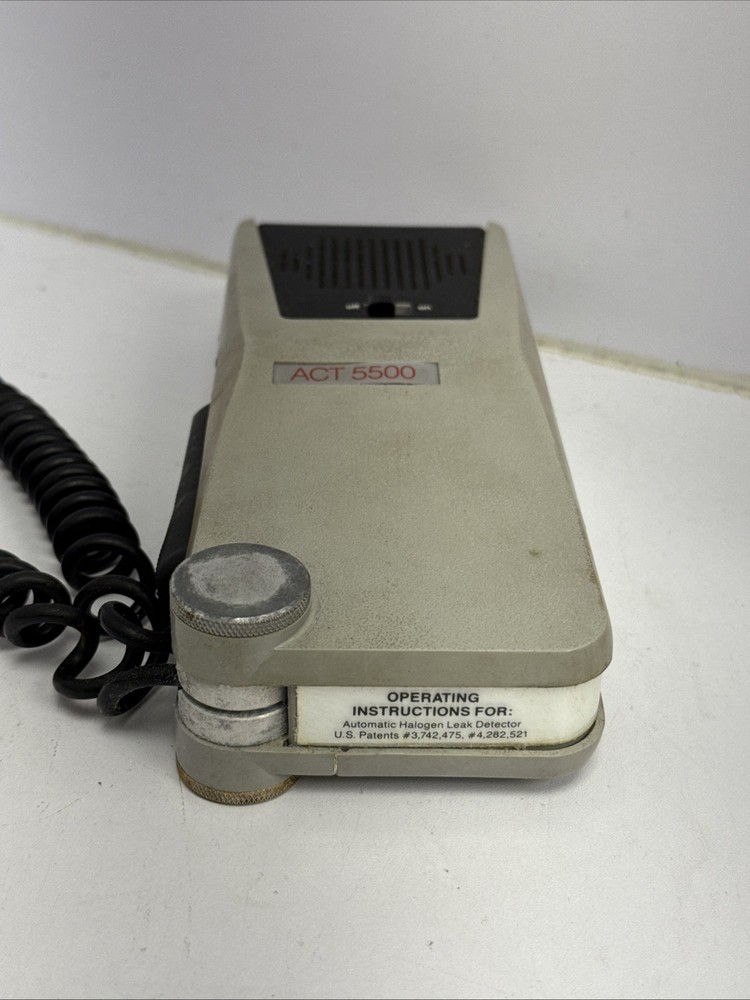 Snap-on Leak Detector with Case ACT5500