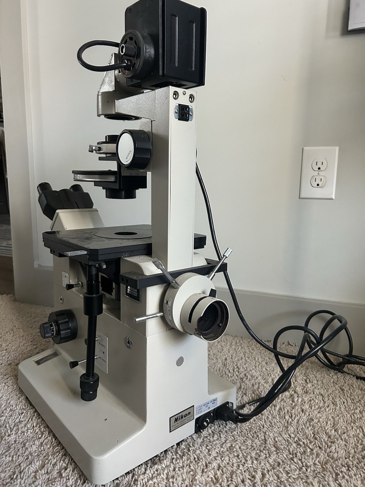 Nikon Inverted Microscope w/ Phase Contrast‑2 ELWD Condenser – Tested Working
