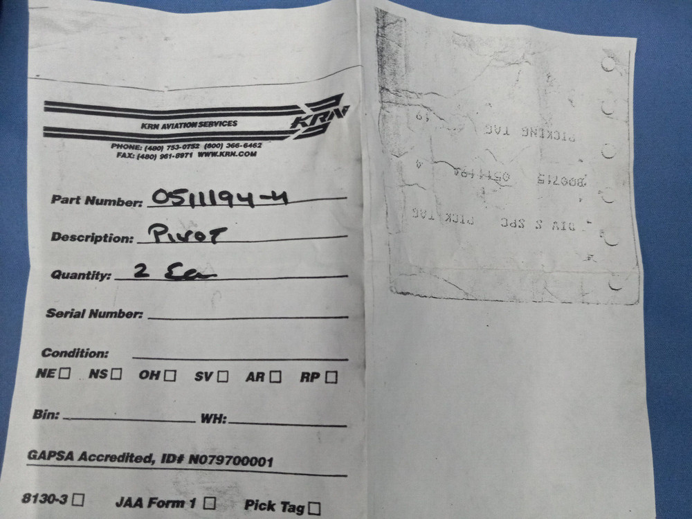 CESSNA P/N 0511194-4 Pivot with traceability paperwork