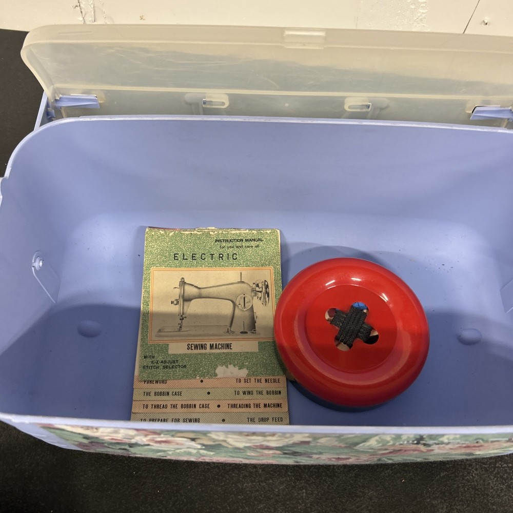 Vintage Sewing Case Caboodle Plus Extras.