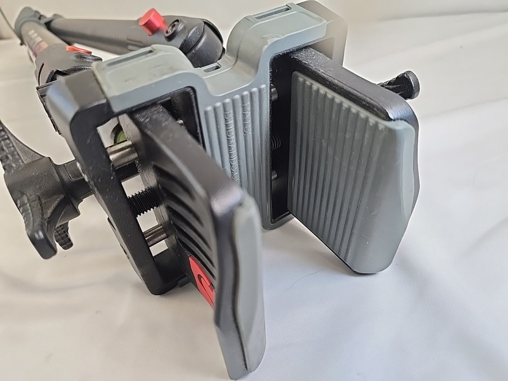 BOG DeathGrip Regular Carbon Fiber Tripod