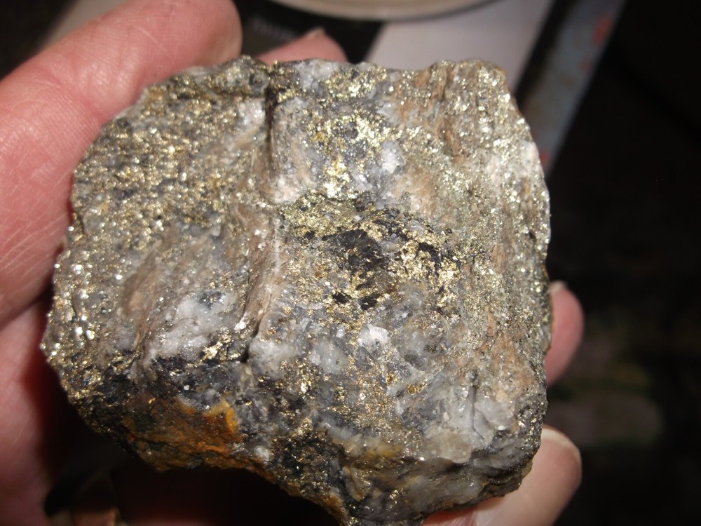 gold silver copper ore, 234 grams samples ,ore high grade .