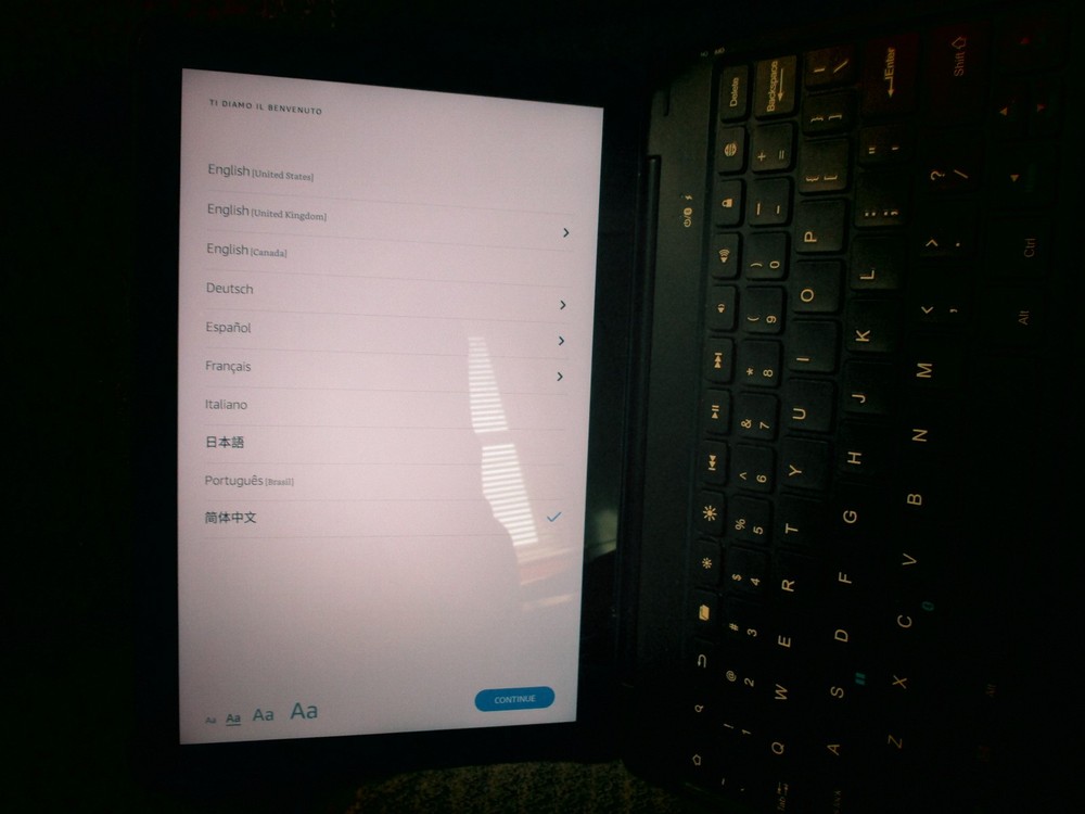 Fire HD 10 11th Generation Tablet Bundle with attached bluetooth keyboard/case